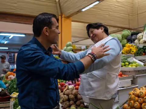 Encuentro en el Mercado Iñaquito · fotografía 3